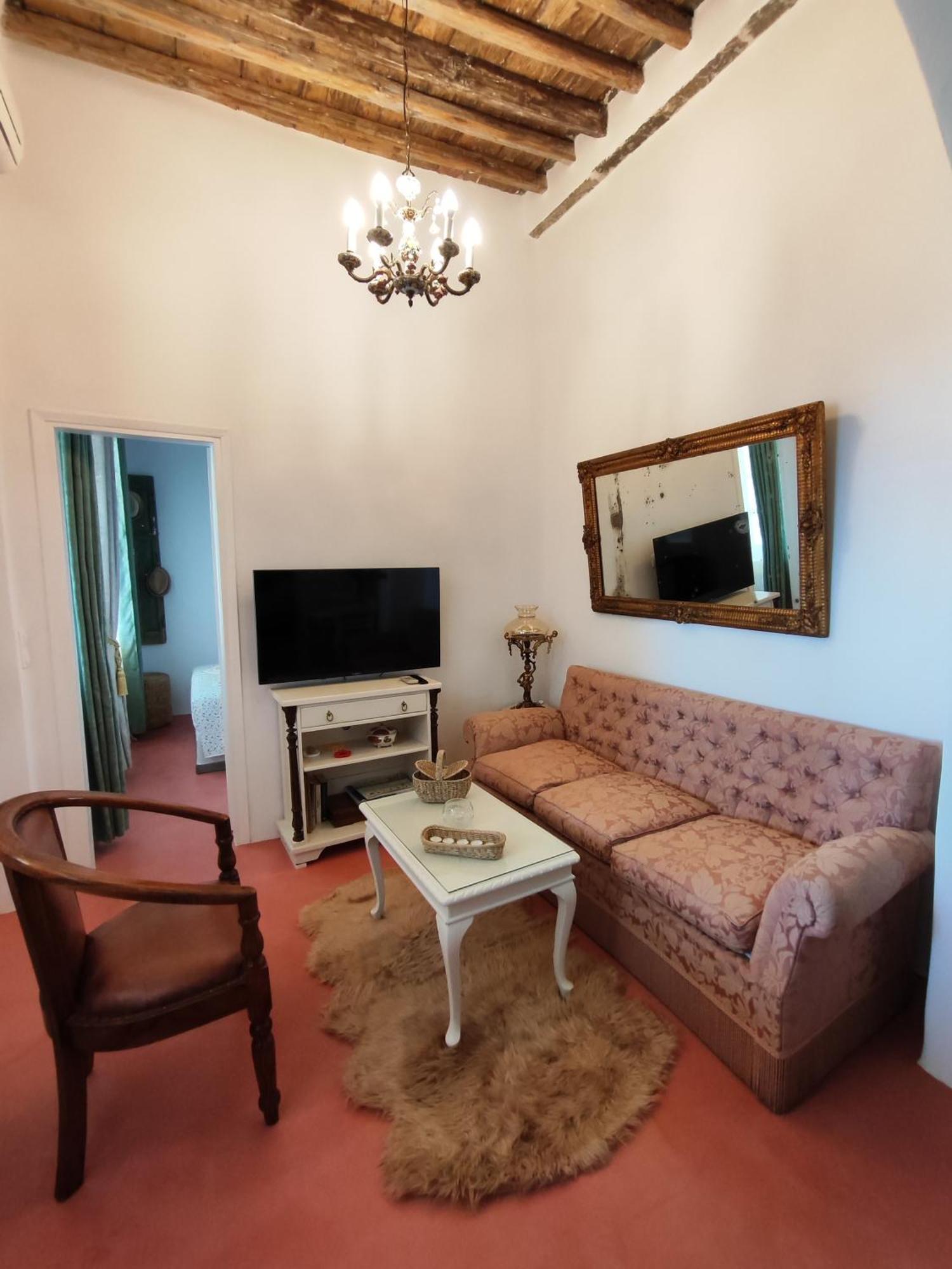 Vgena's House In Dio Choria Tínos